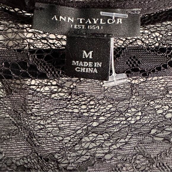 Ann Taylor Lace Top - Picture 3 of 3